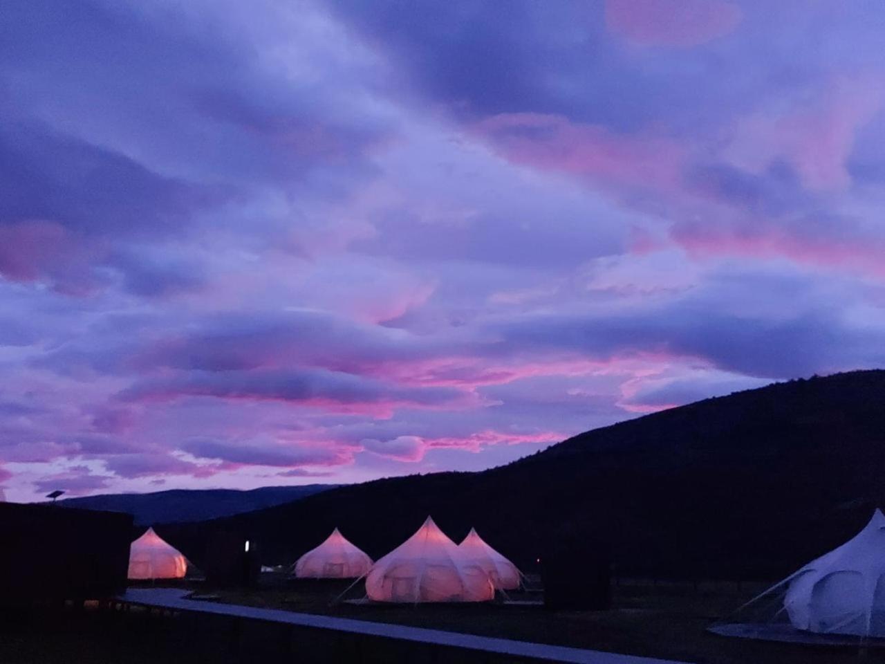 Chilenativo Riverside Camp Torres del Paine National Park Екстер'єр фото